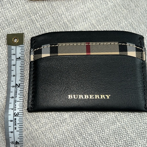 Burberry Horseferry Checkizzy Card Case-Authentic-EUC - Picture 8 of 8